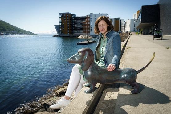 Anika Mackenroth utenfor Hålogaland Teater